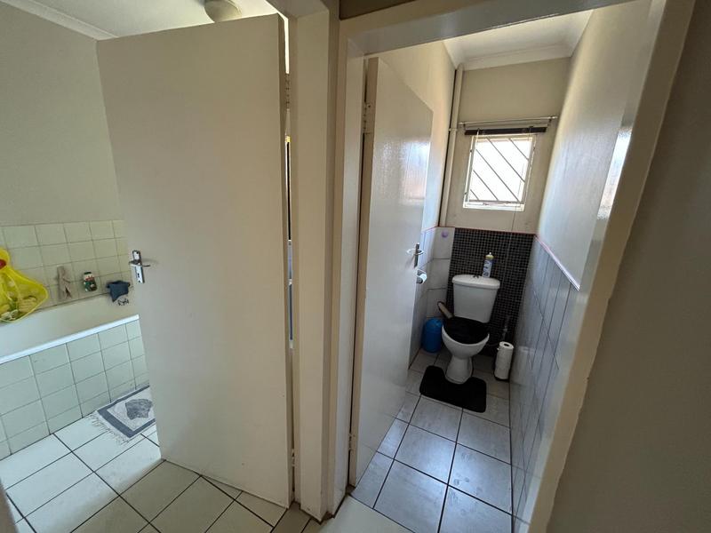 6 Bedroom Property for Sale in Valhalla Gauteng