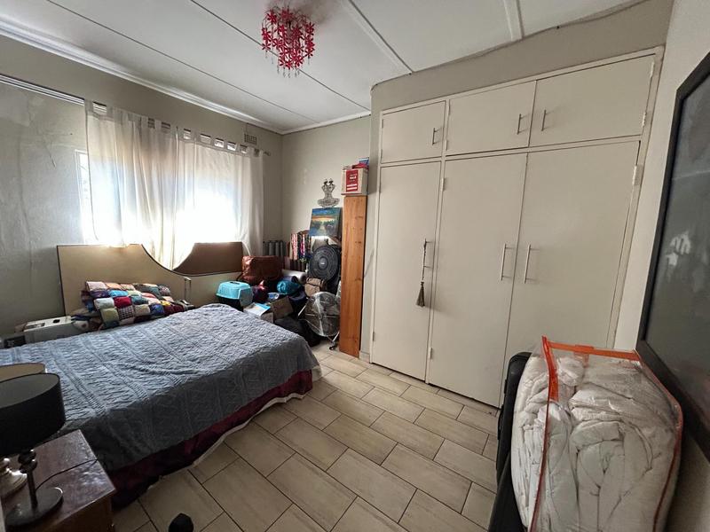 6 Bedroom Property for Sale in Valhalla Gauteng