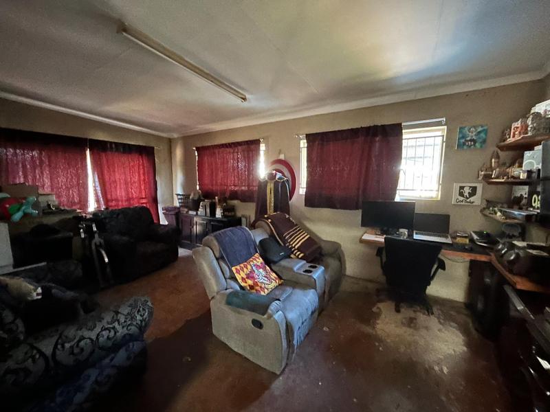 6 Bedroom Property for Sale in Valhalla Gauteng