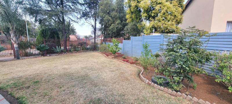3 Bedroom Property for Sale in Heuweloord Gauteng