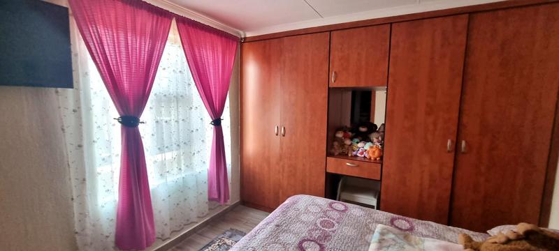 3 Bedroom Property for Sale in Heuweloord Gauteng