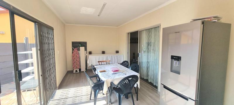 3 Bedroom Property for Sale in Heuweloord Gauteng