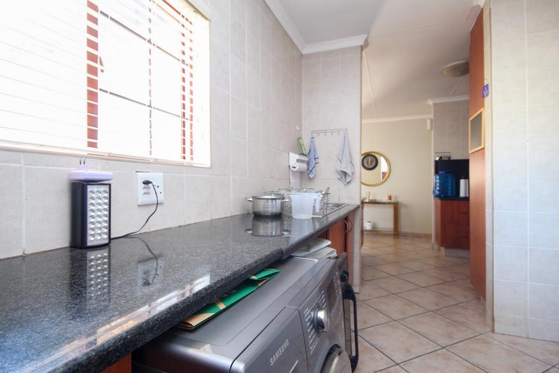 3 Bedroom Property for Sale in Thatchfield Gauteng
