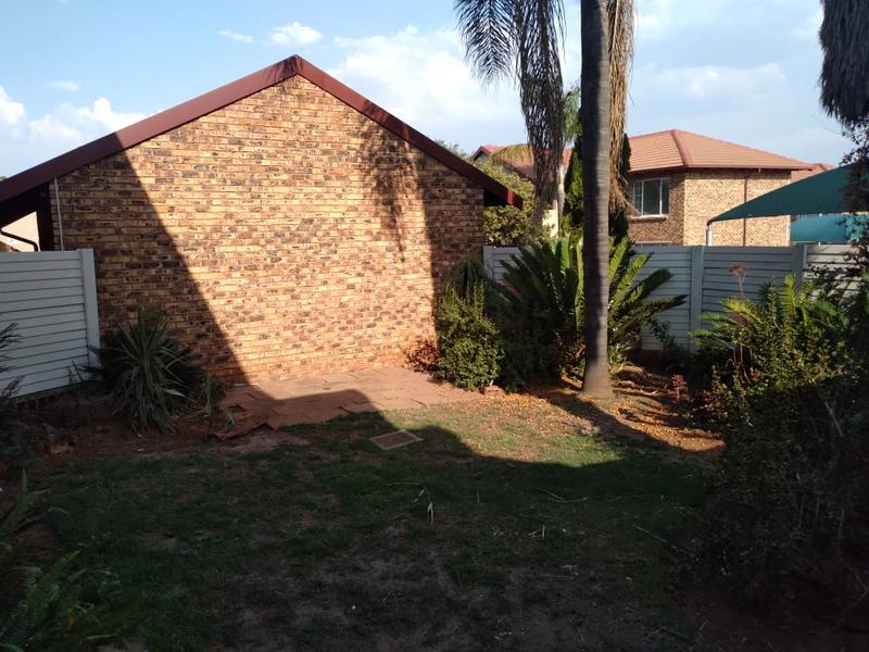To Let 2 Bedroom Property for Rent in Moreleta Park Gauteng