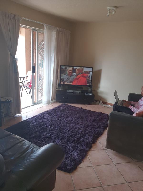 To Let 2 Bedroom Property for Rent in Mooikloof Ridge Gauteng