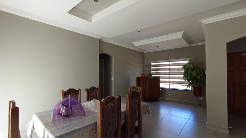 3 Bedroom Property for Sale in Quellerina Gauteng