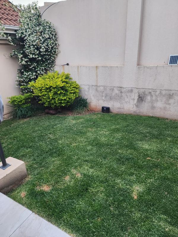 2 Bedroom Property for Sale in Quellerina Gauteng