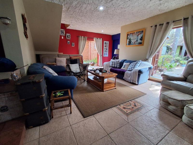 6 Bedroom Property for Sale in Elardus Park Gauteng