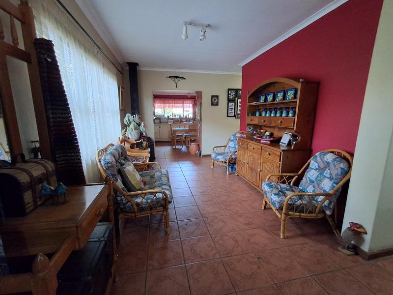 6 Bedroom Property for Sale in Elardus Park Gauteng