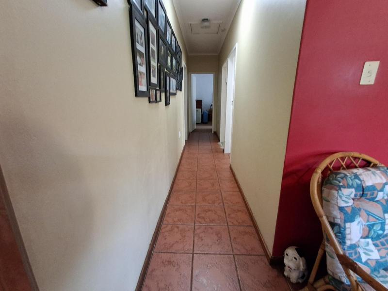 6 Bedroom Property for Sale in Elardus Park Gauteng