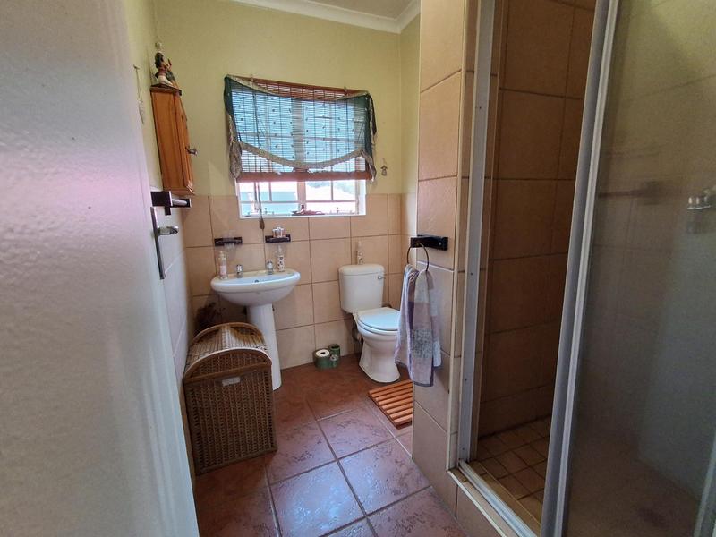 6 Bedroom Property for Sale in Elardus Park Gauteng