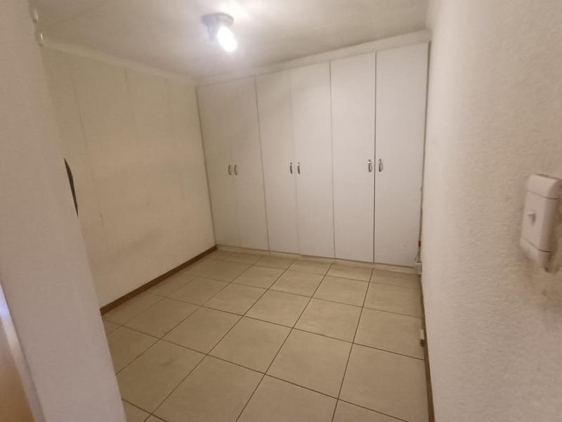 To Let 3 Bedroom Property for Rent in President Park Gauteng