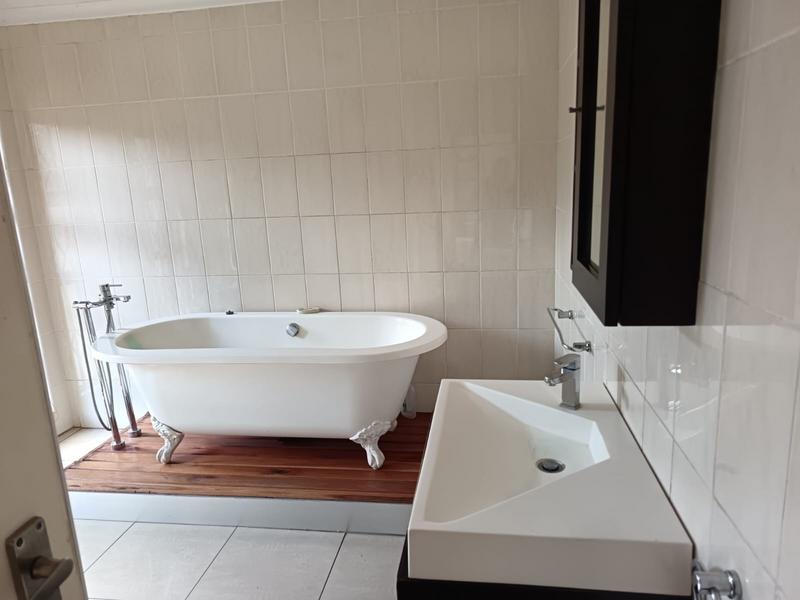 To Let 3 Bedroom Property for Rent in President Park Gauteng