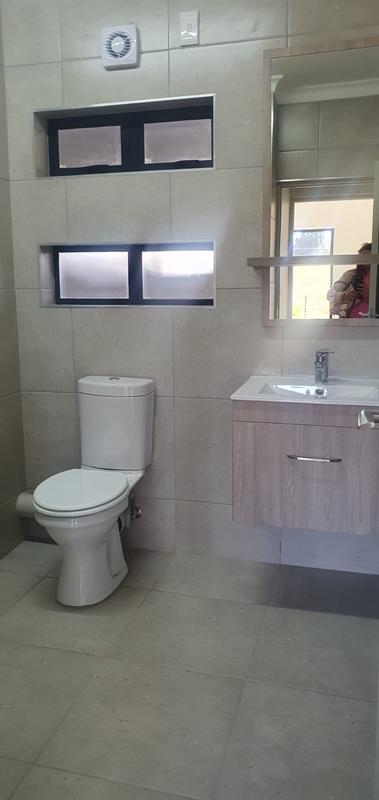 To Let 2 Bedroom Property for Rent in Waterkloof Ridge Gauteng