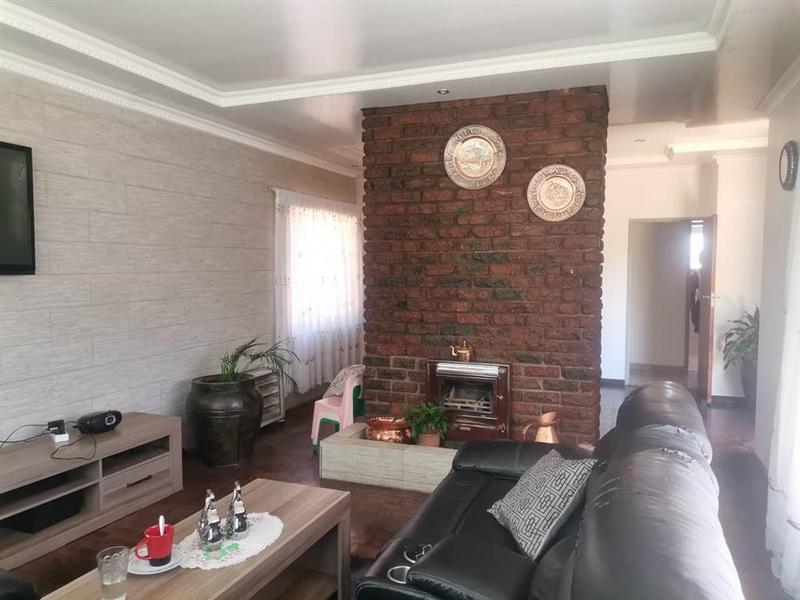 4 Bedroom Property for Sale in Welgedacht Gauteng