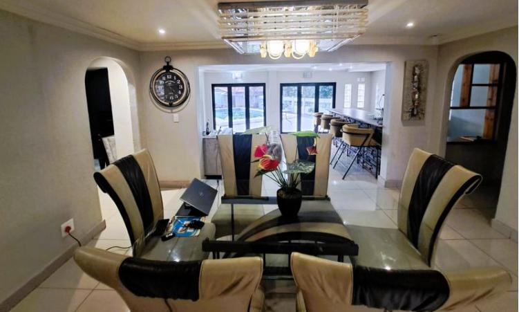 3 Bedroom Property for Sale in Heuweloord Gauteng