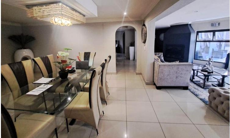 3 Bedroom Property for Sale in Heuweloord Gauteng