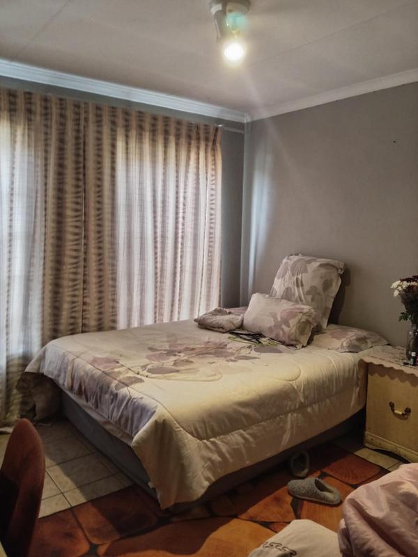 3 Bedroom Property for Sale in Olievenhoutbosch Gauteng