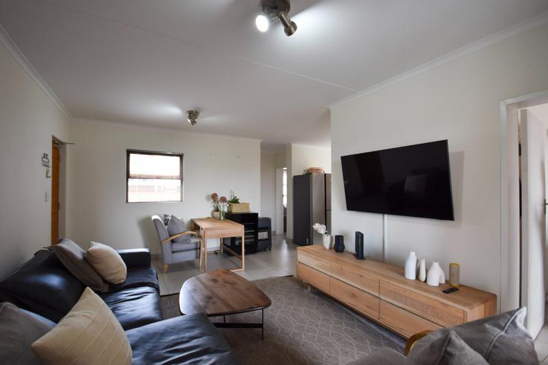 To Let 2 Bedroom Property for Rent in Golden Fields Estate Gauteng