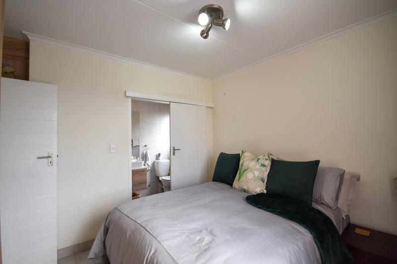 To Let 2 Bedroom Property for Rent in Golden Fields Estate Gauteng