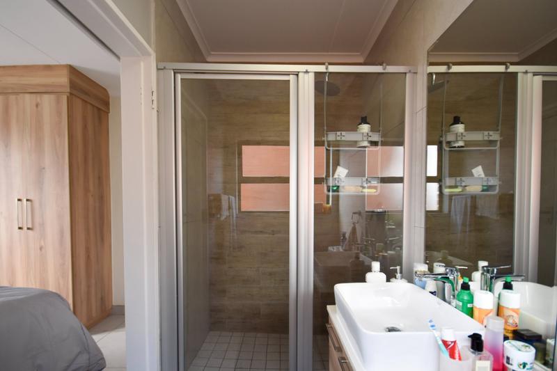 To Let 2 Bedroom Property for Rent in Golden Fields Estate Gauteng