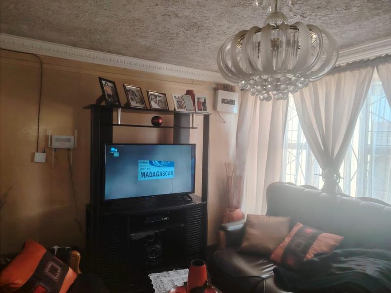 2 Bedroom Property for Sale in Tsakane Gauteng