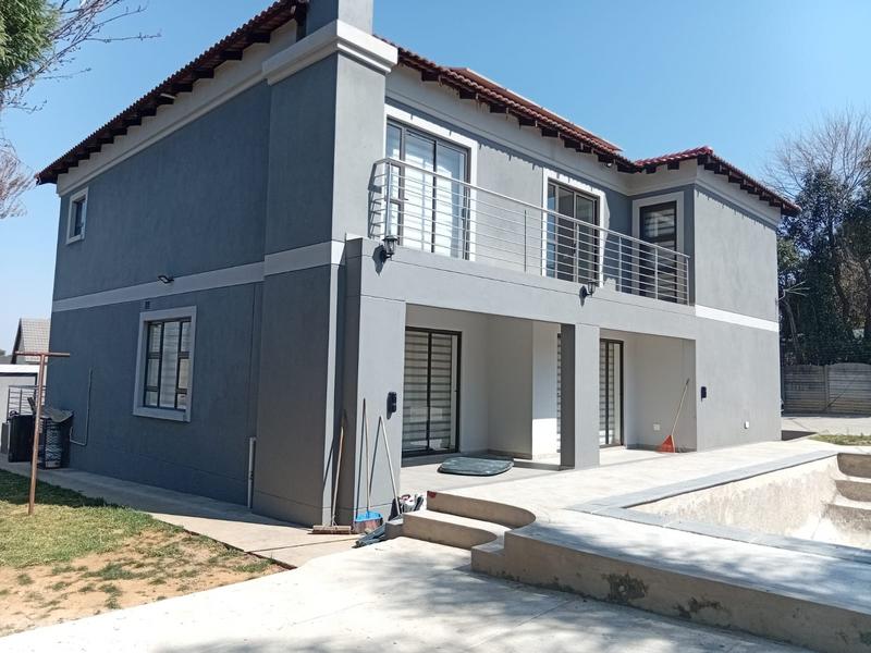 4 Bedroom Property for Sale in Van Riebeeck Park Gauteng
