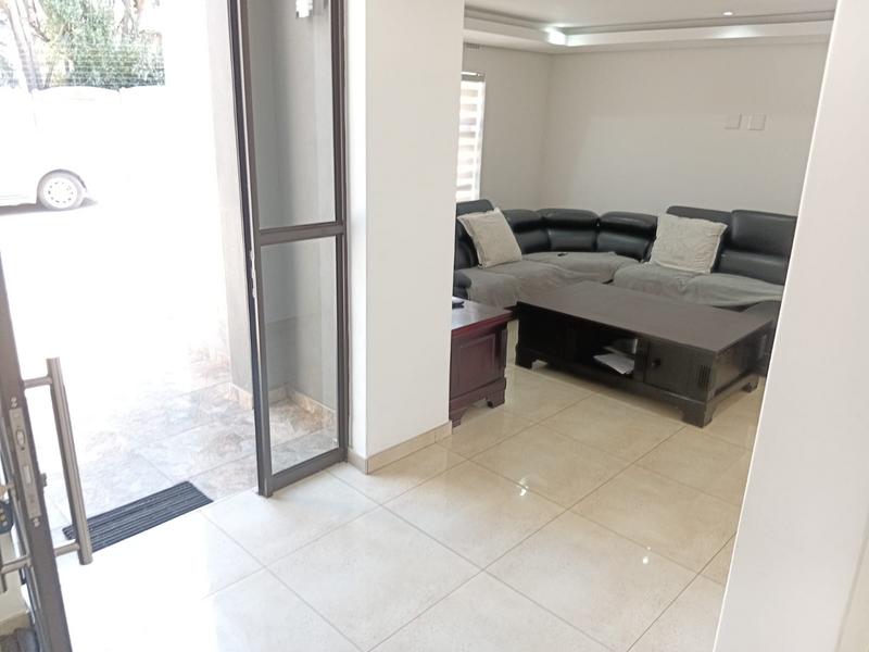 4 Bedroom Property for Sale in Van Riebeeck Park Gauteng