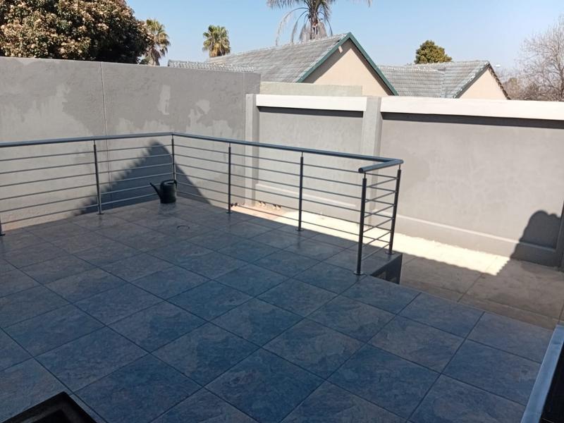 4 Bedroom Property for Sale in Van Riebeeck Park Gauteng