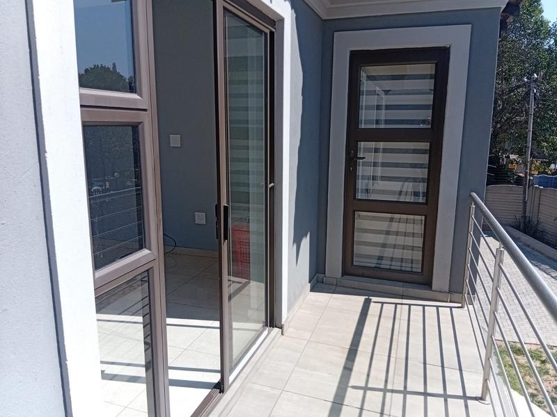 4 Bedroom Property for Sale in Van Riebeeck Park Gauteng