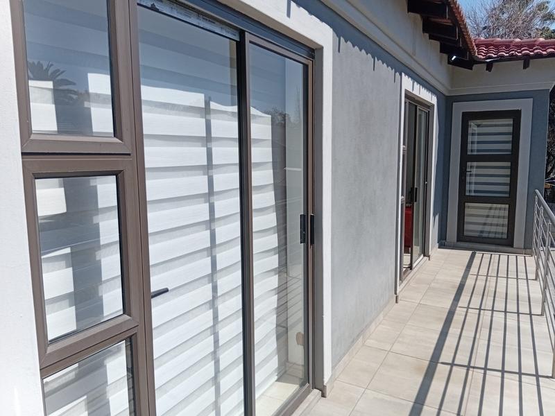 4 Bedroom Property for Sale in Van Riebeeck Park Gauteng