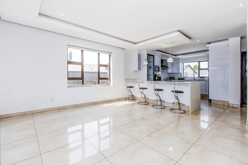 4 Bedroom Property for Sale in Van Riebeeck Park Gauteng