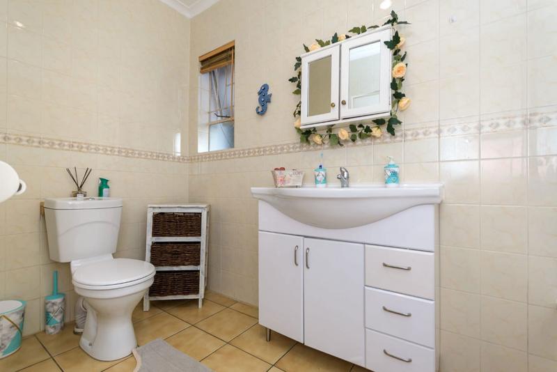 3 Bedroom Property for Sale in Esther Park Gauteng