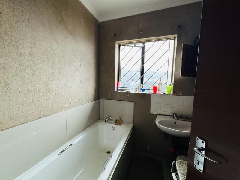 6 Bedroom Property for Sale in Naturena Gauteng