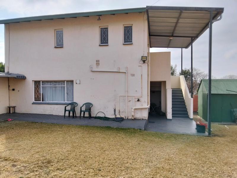 To Let 1 Bedroom Property for Rent in Florida Park Gauteng