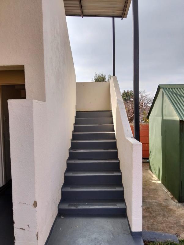 To Let 1 Bedroom Property for Rent in Florida Park Gauteng