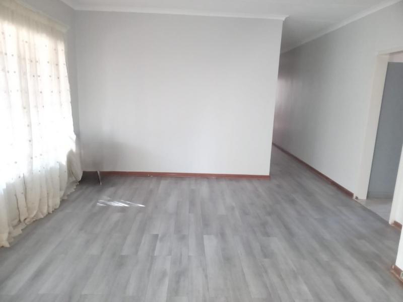 4 Bedroom Property for Sale in Hesteapark Gauteng