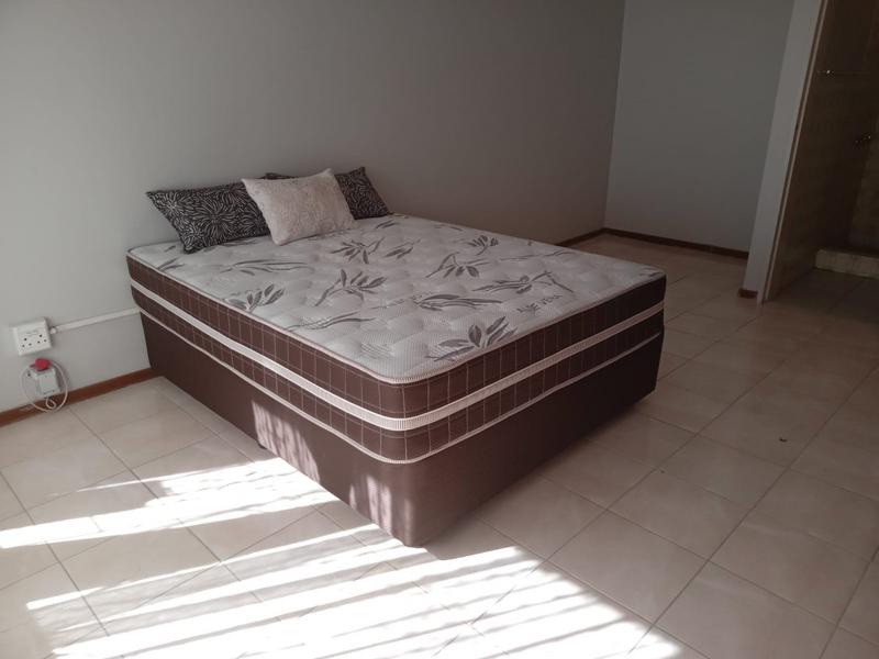 4 Bedroom Property for Sale in Hesteapark Gauteng