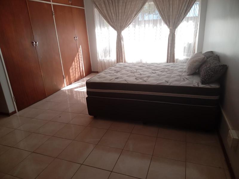 4 Bedroom Property for Sale in Hesteapark Gauteng