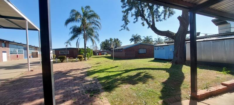 To Let commercial Property for Rent in Rosslyn Gauteng