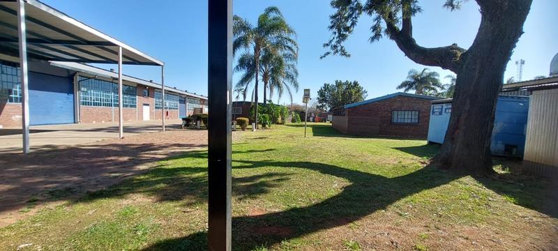 To Let commercial Property for Rent in Rosslyn Gauteng