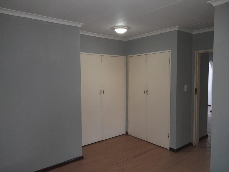 To Let 2 Bedroom Property for Rent in The Orchards Gauteng