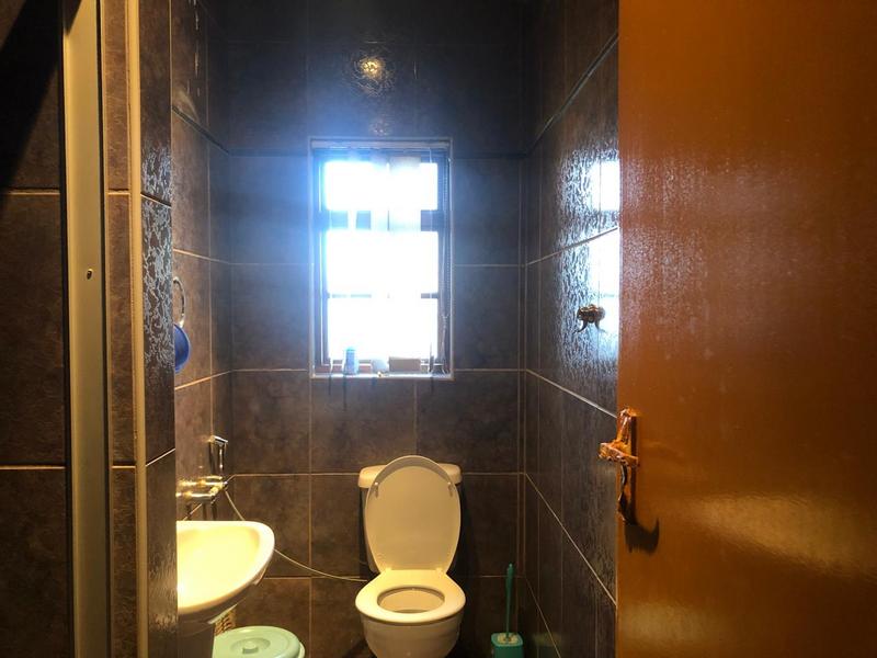 To Let 4 Bedroom Property for Rent in Raslouw Gauteng
