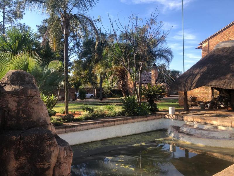 To Let 4 Bedroom Property for Rent in Raslouw Gauteng