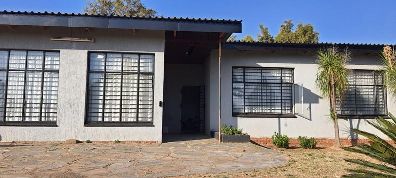 To Let 3 Bedroom Property for Rent in Bultfontein Gauteng
