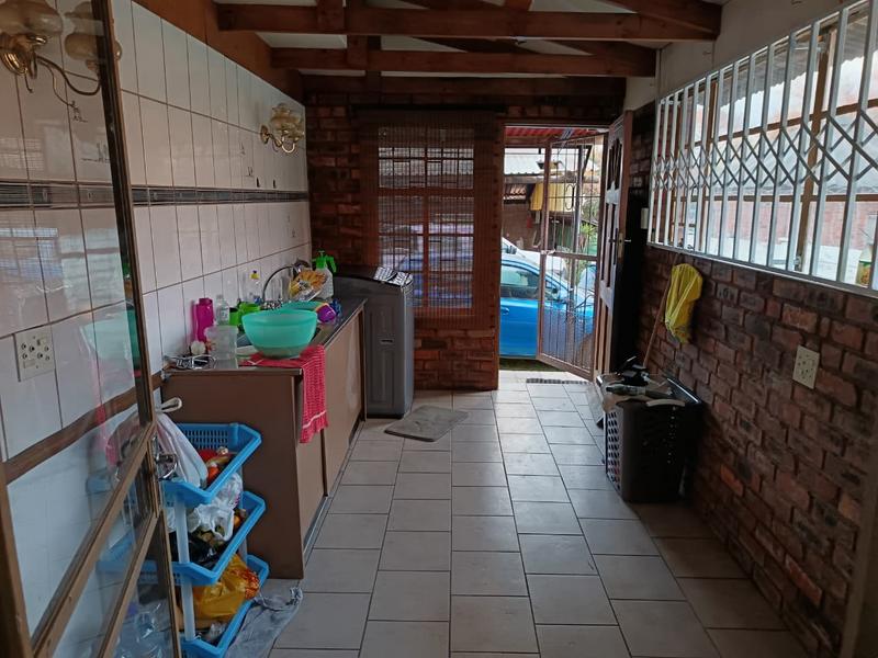 To Let 3 Bedroom Property for Rent in Claremont Gauteng
