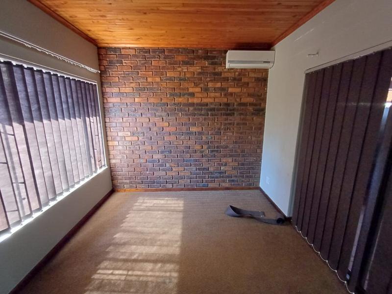4 Bedroom Property for Sale in Doornpoort Gauteng