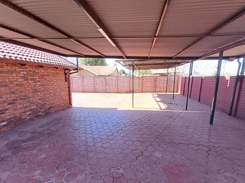 4 Bedroom Property for Sale in Doornpoort Gauteng