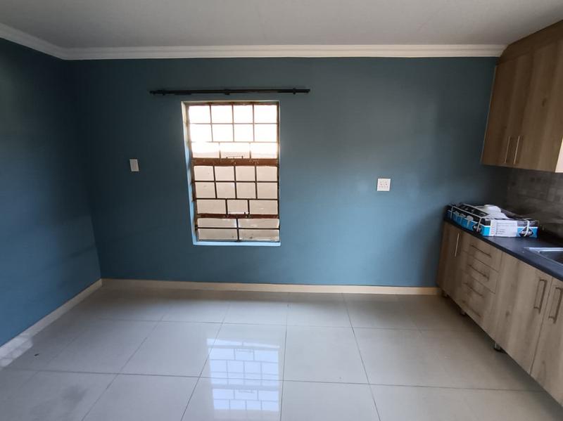1 Bedroom Property for Sale in Kirkney Gauteng