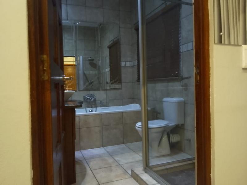 4 Bedroom Property for Sale in Vanderbijlpark SW 5 Gauteng